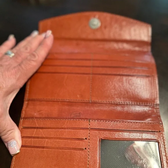 Elegant Brown Floral Women's Clutch - Picture 3 of 3